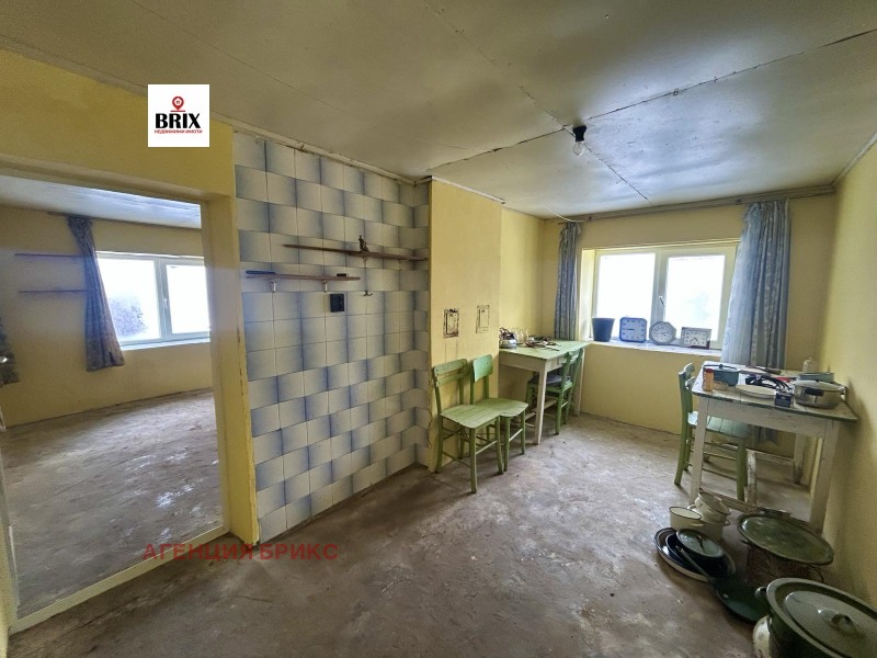 Продава КЪЩА, с. Мечка, област Русе, снимка 6 - Къщи - 53188699