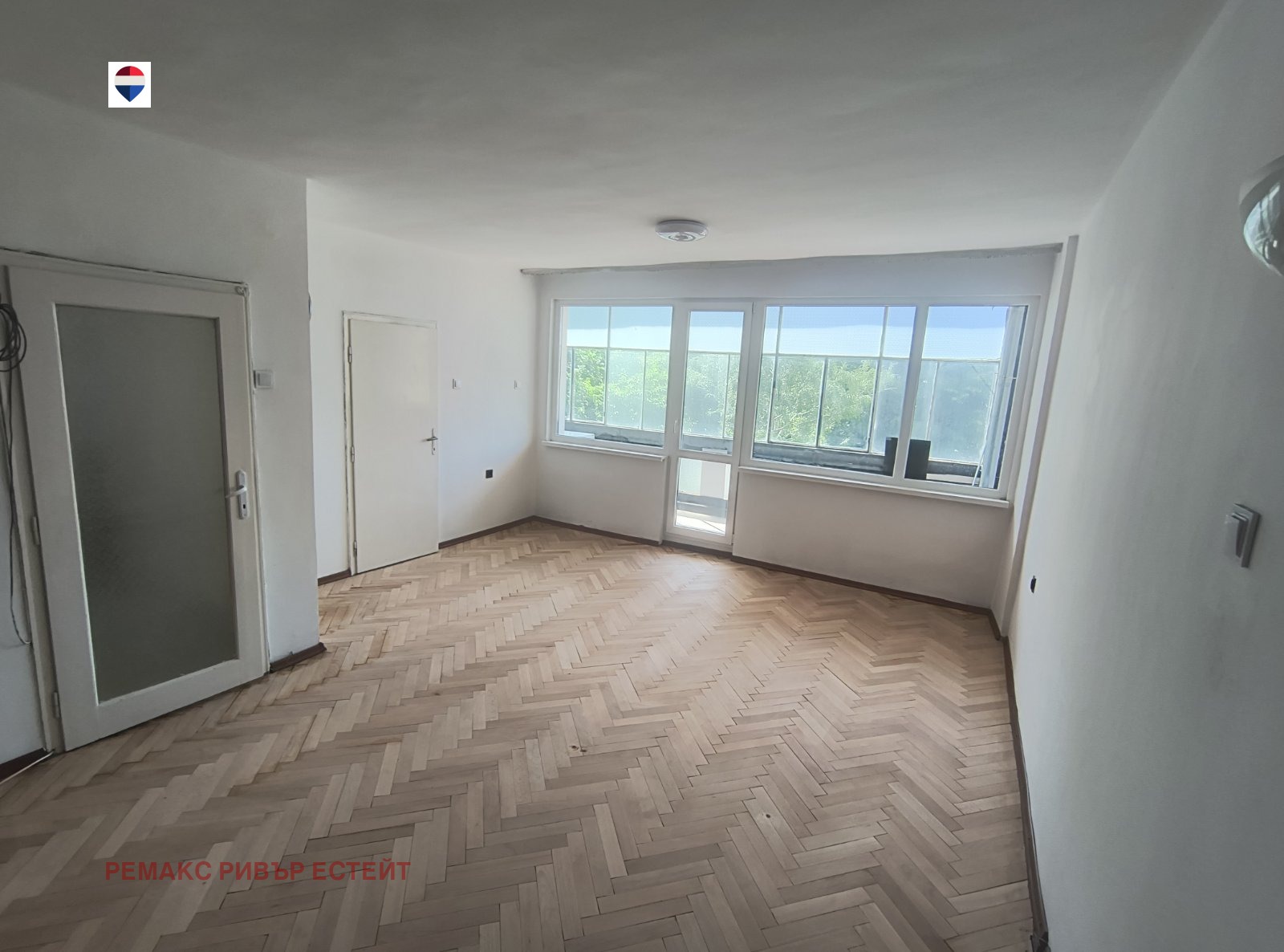 Продава 3-СТАЕН, гр. Русе, Широк център