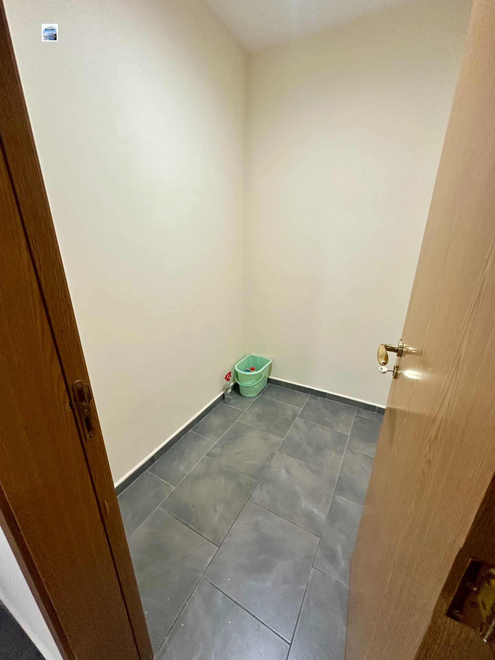 Продава МНОГОСТАЕН, гр. София, Център, снимка 12 - Апартаменти - 54641916