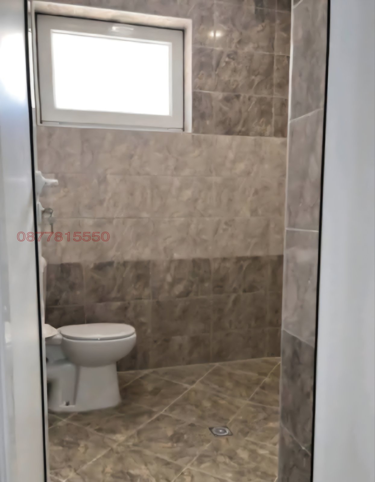 Продава ЕТАЖ ОТ КЪЩА, гр. Радомир, област Перник, снимка 3 - Етаж от къща - 55769502