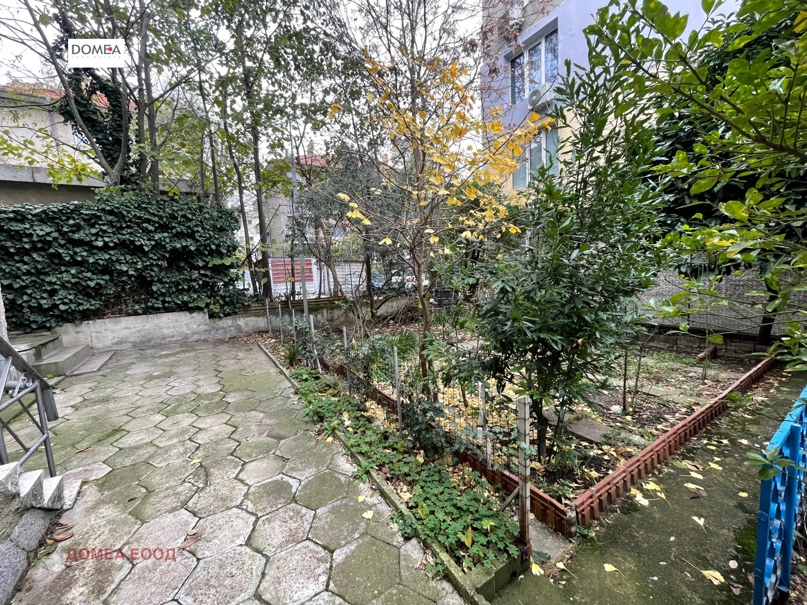 Продава КЪЩА, гр. Бургас, Център, снимка 2 - Къщи - 54109037