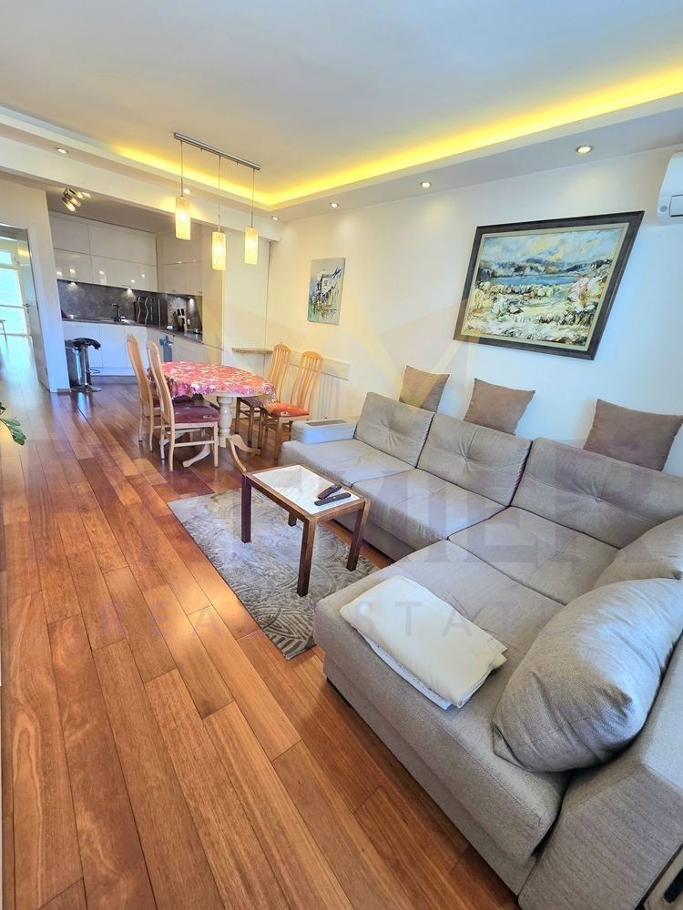 Продава 3-СТАЕН, град София, Център • 429000 € / 839051.07 лв. • 41754483 1