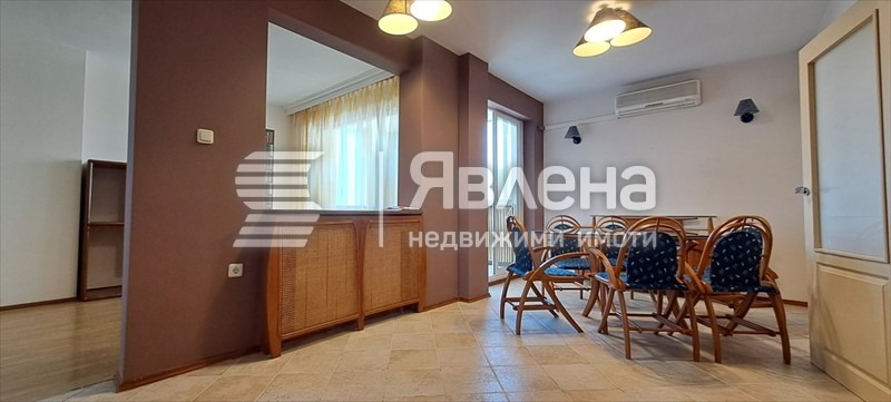 Продава 3-СТАЕН, гр. София, Лагера, снимка 3 - Апартаменти - 55546804