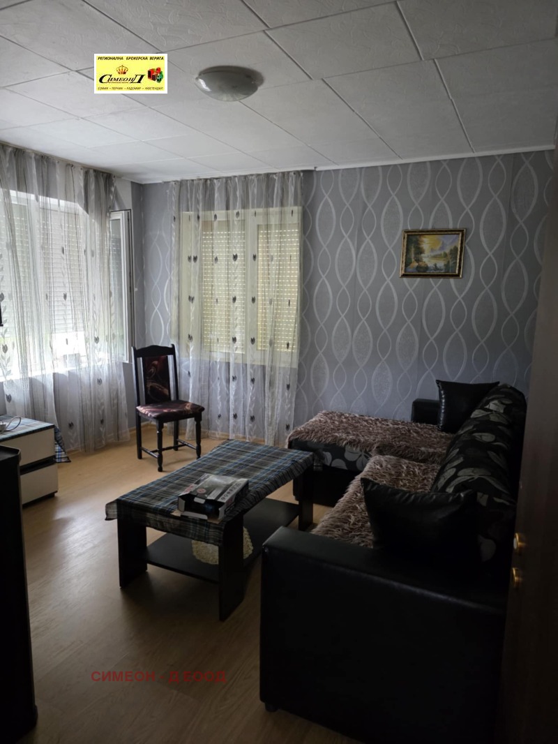 Продава  Къща град Кюстендил , Запад , 200 кв.м | 39547400 - изображение [10]