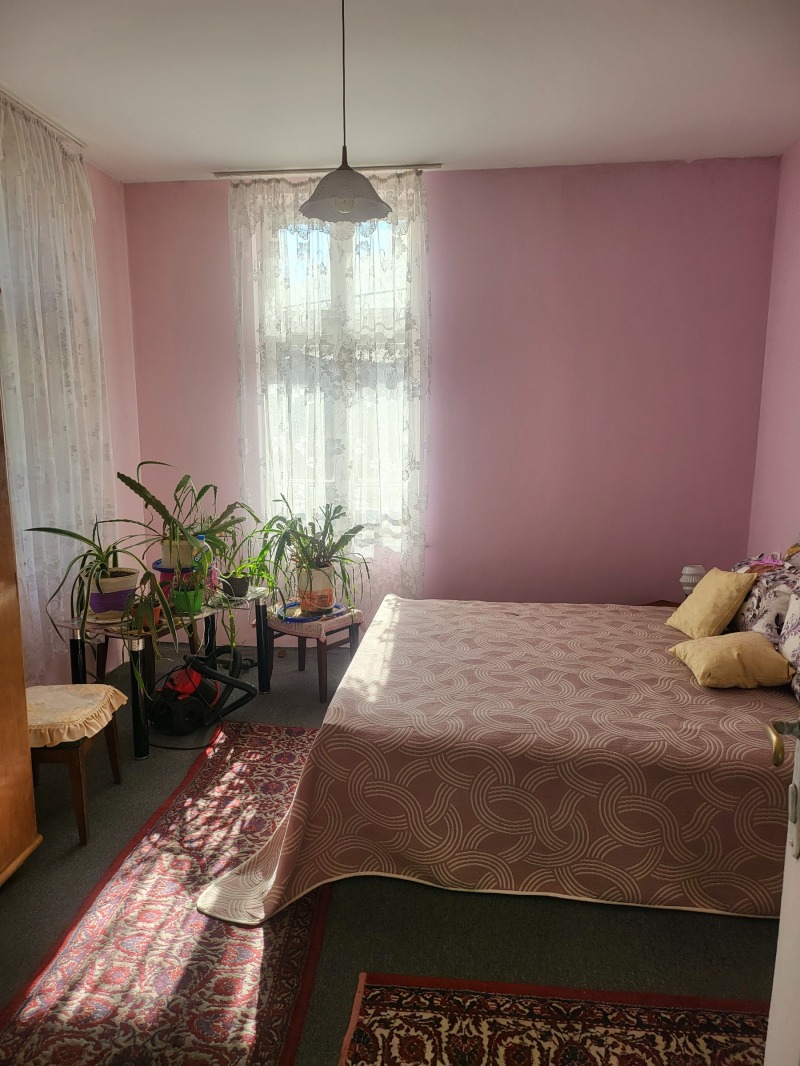 Продава  2-стаен град Плевен , Идеален център , 65 кв.м | 35062441 - изображение [14]