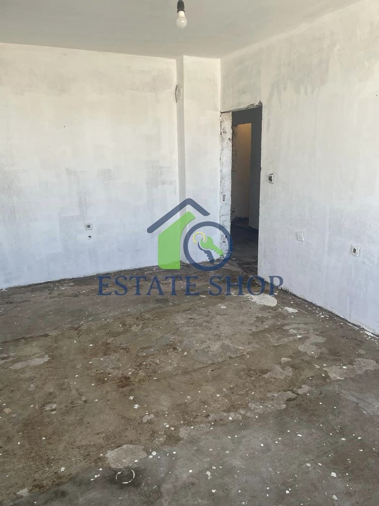 In vendita  2 camere da letto Plovdiv , Mladegki Halm , 86 mq | 96676851