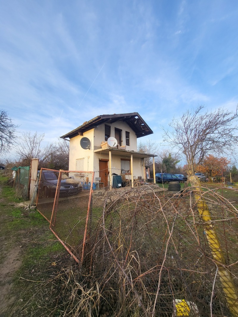 Продава КЪЩА, гр. Плевен, м-т Орлето, снимка 3 - Къщи - 52913500