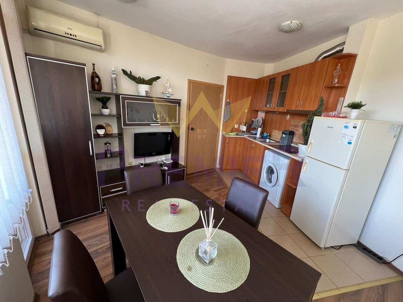 Продава 2-СТАЕН, гр. Варна, Колхозен пазар