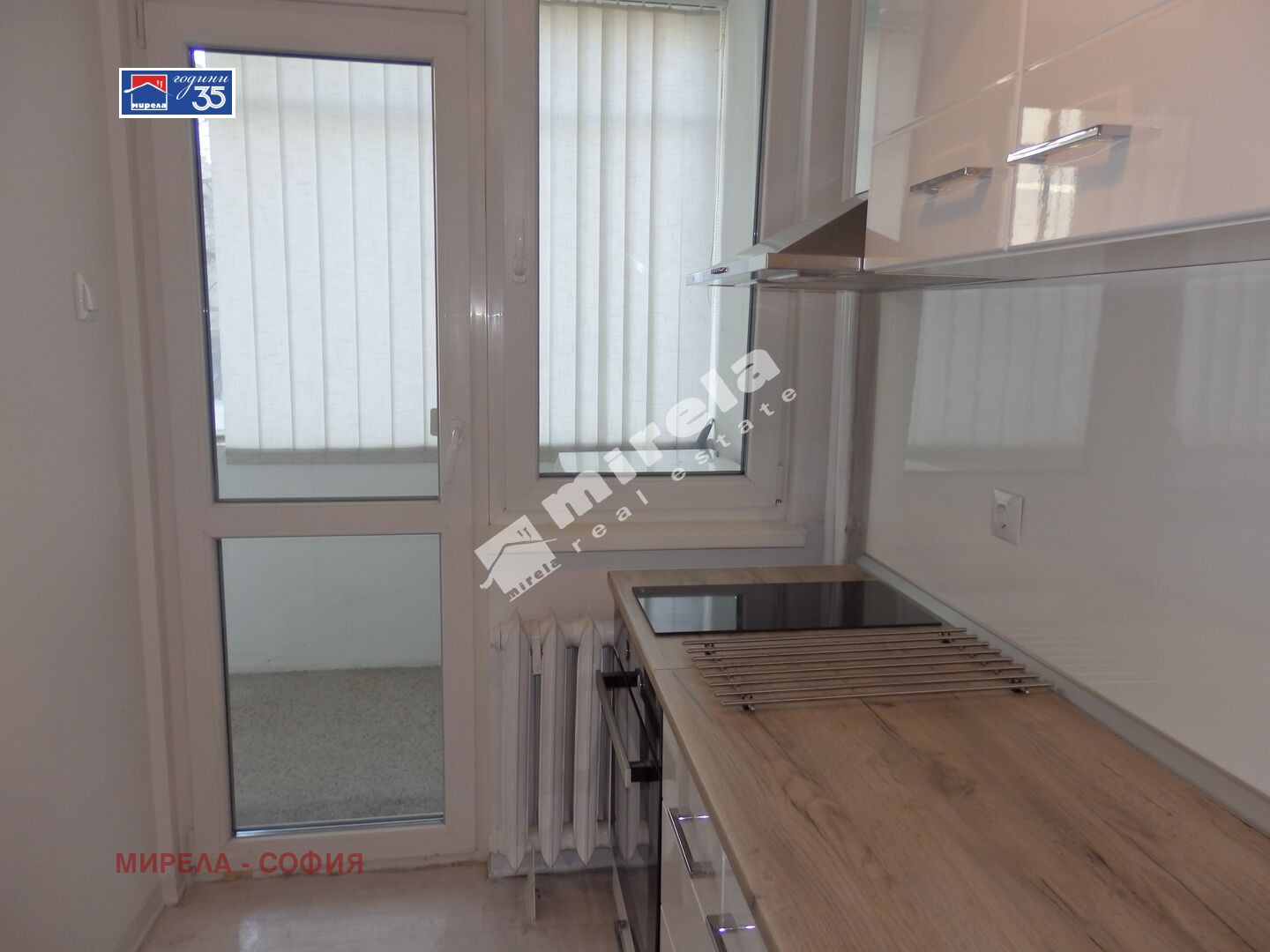 Продава 3-СТАЕН, гр. София, Център, снимка 2 - Апартаменти - 53630208