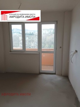 1 chambre Kazanski - iztok, Stara Zagora 2