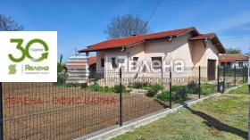 Продава  Къща, с. Стожер