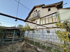 КЪЩА, 150 m2