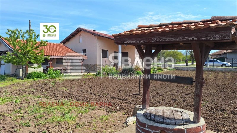 Продава КЪЩА, с. Стожер, област Добрич, снимка 2 - Къщи - 56276024