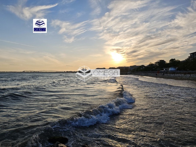 In vendita  Hotel regione Burgas , Sveti Vlas , 930 mq | 53658451