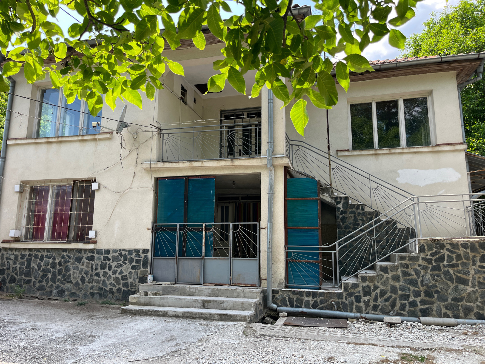 Продава КЪЩА, гр. Варна, с. Константиново, снимка 2 - Къщи - 56339962
