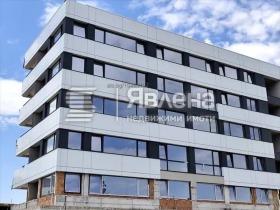 Eladó 3+ hálószoba