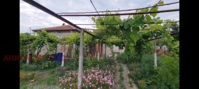 Maison Dropla, région de Dobritch