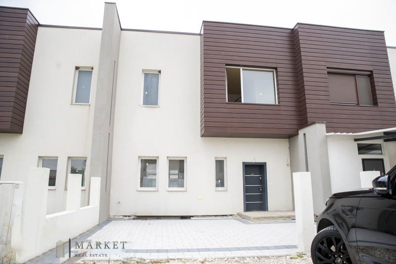 In vendita  Casa Plovdiv , Hristo Smirnenski , 185 mq | 61630666