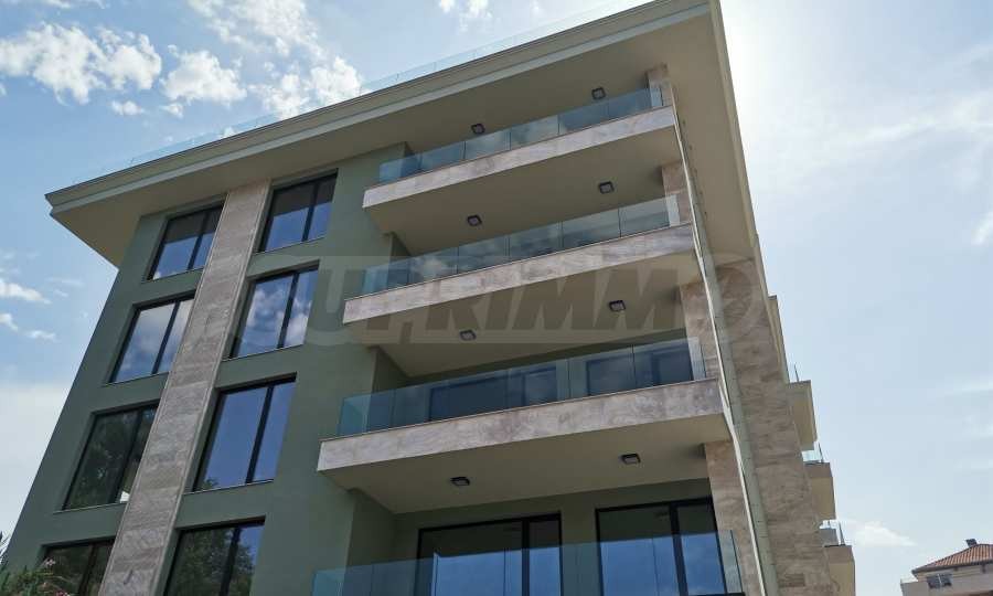 Продава 4-СТАЕН, гр. Варна, к.к. Св.Св. Константин и Елена, снимка 2 - Апартаменти - 46859193