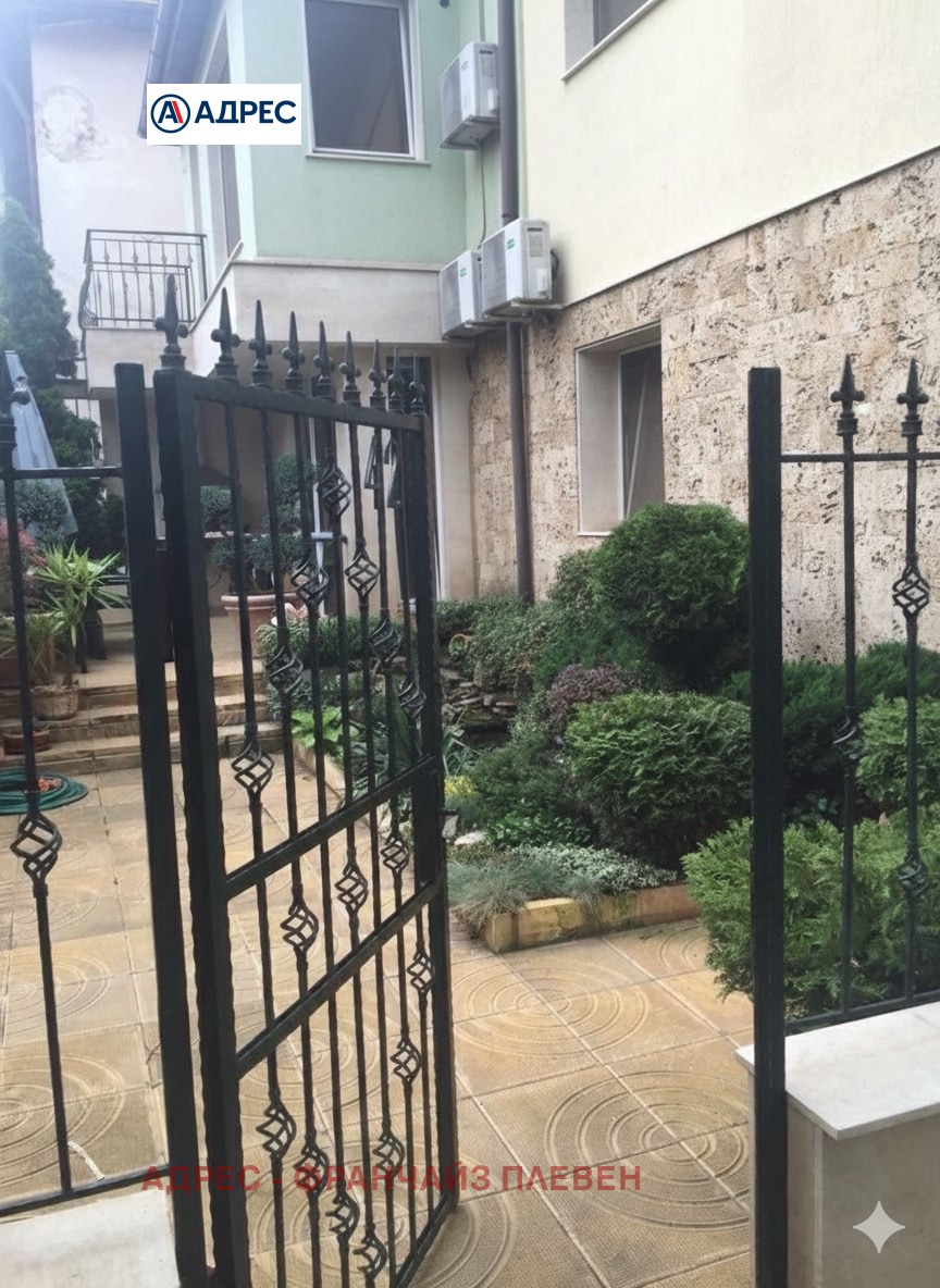 Продава ЕТАЖ ОТ КЪЩА, гр. Плевен, Широк център, снимка 12 - Етаж от къща - 53364748