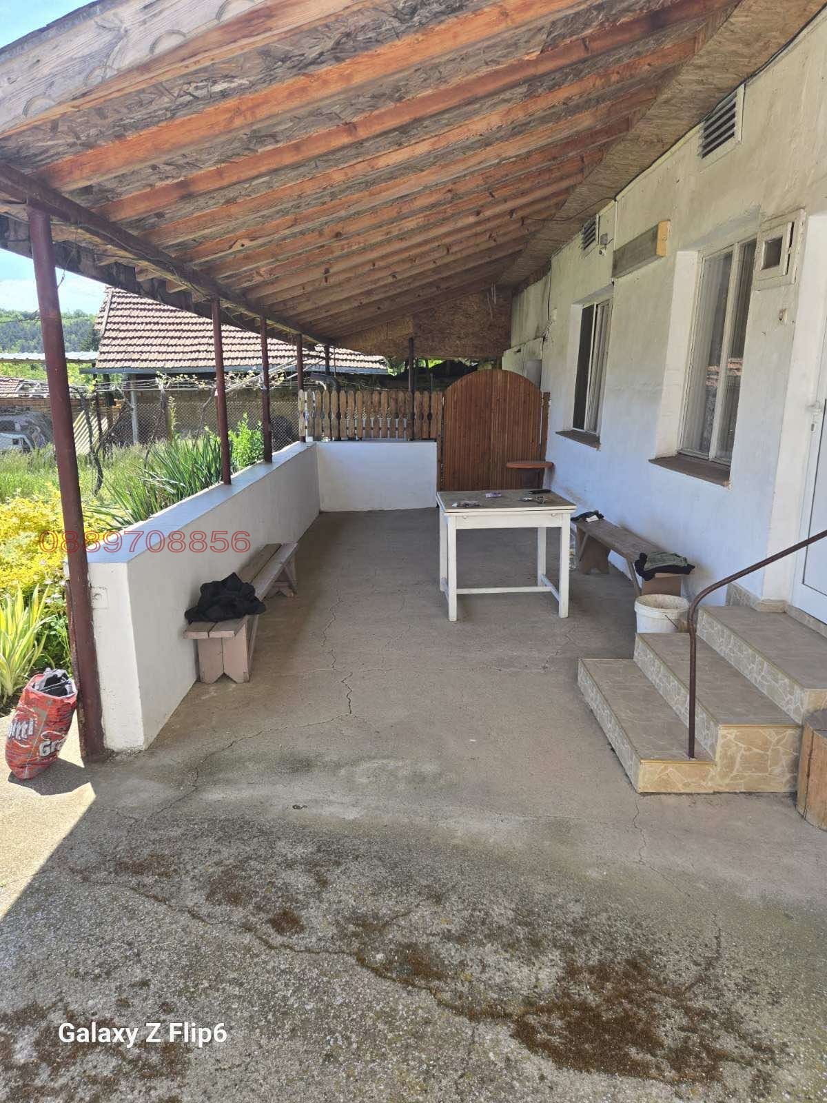 Продава КЪЩА, с. Студено буче, област Монтана, снимка 6 - Къщи - 54509608