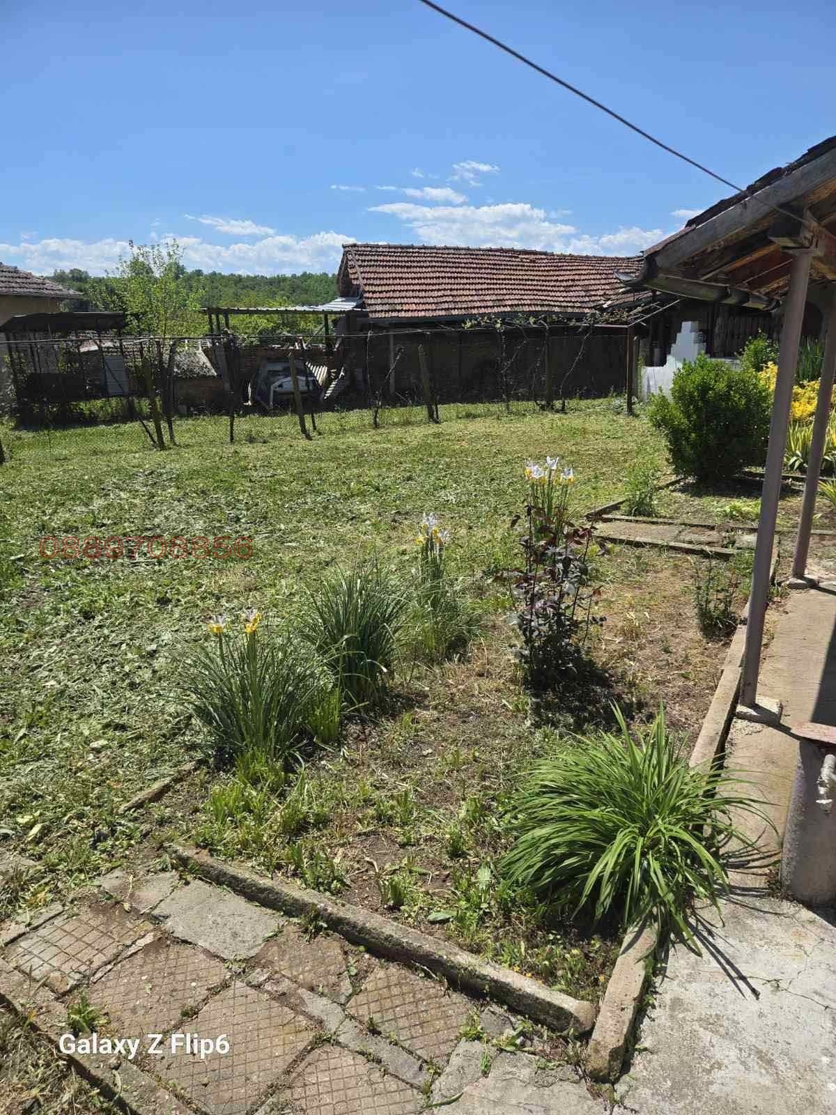 Продава КЪЩА, с. Студено буче, област Монтана, снимка 3 - Къщи - 54509608