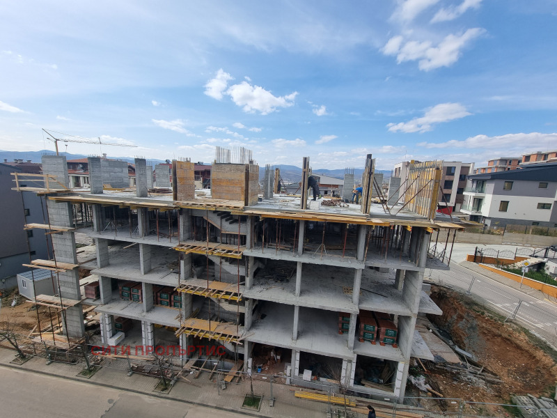 Продава 3-СТАЕН в град Благоевград, Освобождение - 90 кв.м / 94 027 € » 183 900.83 лв., СИТИ ПРОПЪРТИС