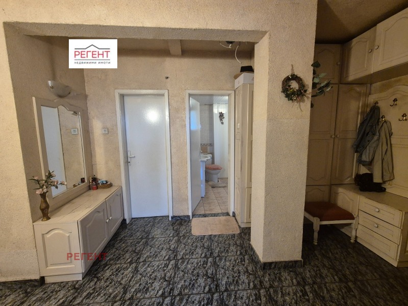 De vânzare  2 dormitoare Gabrovo , Țentâr , 150 mp | 95933413 - imagine [6]