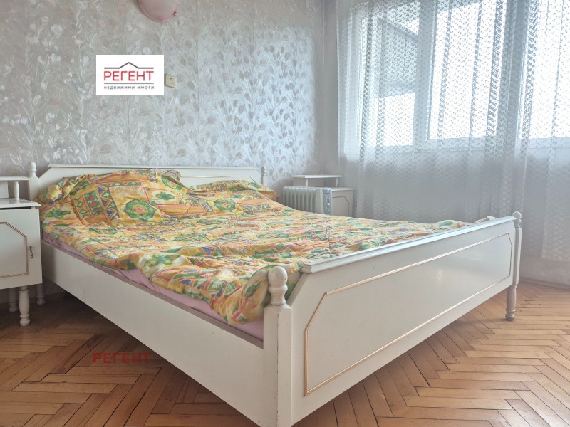 De vânzare  2 dormitoare Gabrovo , Țentâr , 150 mp | 95933413 - imagine [4]