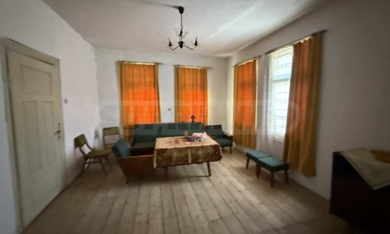 Продава КЪЩА, гр. Елена, област Велико Търново, снимка 10 - Къщи - 52289003