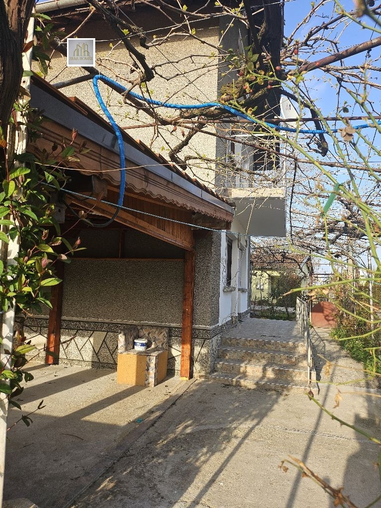 Продава КЪЩА, с. Загоре, област Стара Загора, снимка 2 - Къщи - 54225002