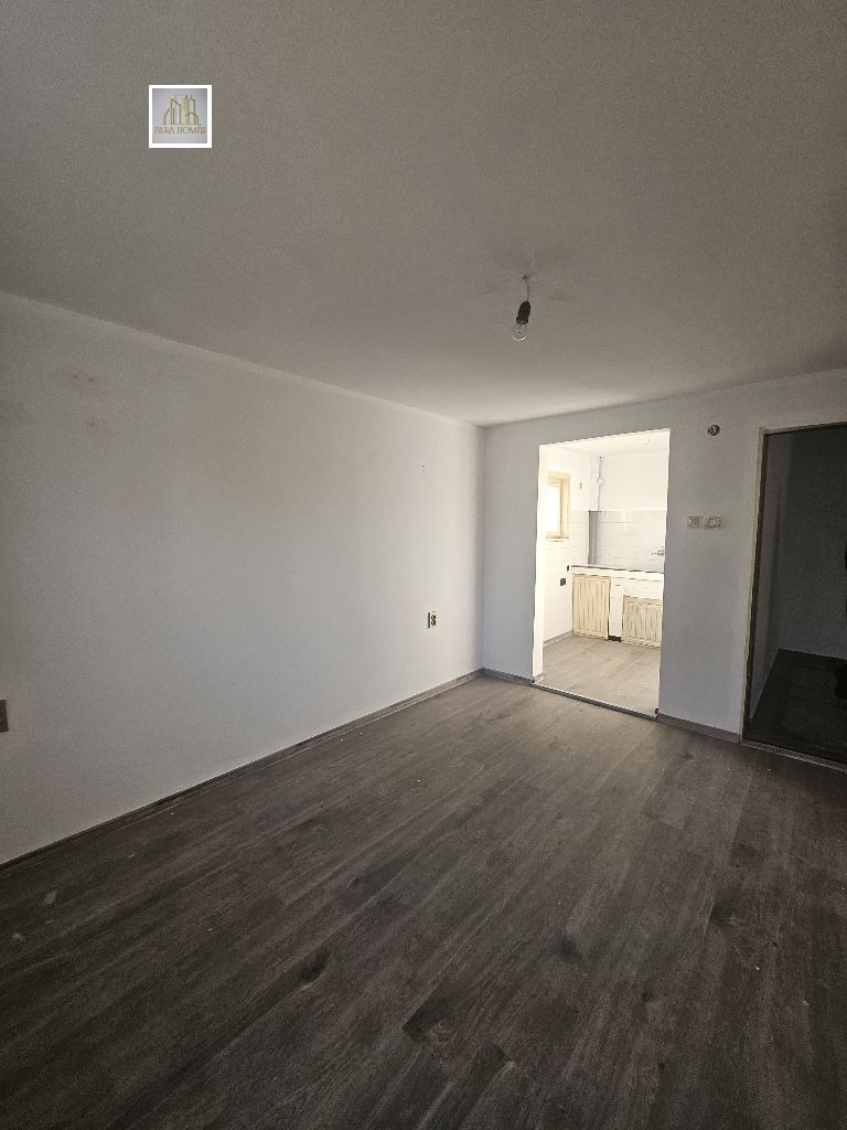 Продава КЪЩА, с. Загоре, област Стара Загора, снимка 11 - Къщи - 54225002