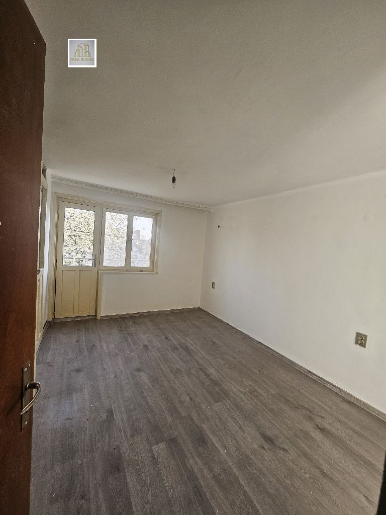 Продава КЪЩА, с. Загоре, област Стара Загора, снимка 12 - Къщи - 54225002