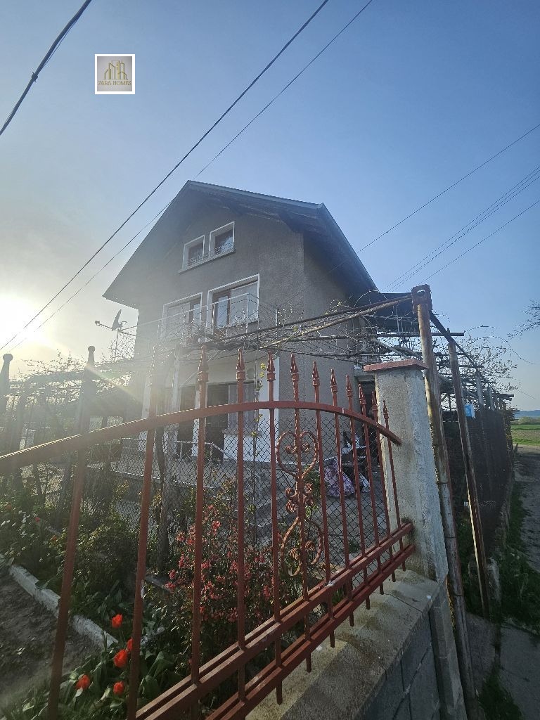 Продава КЪЩА, с. Загоре, област Стара Загора