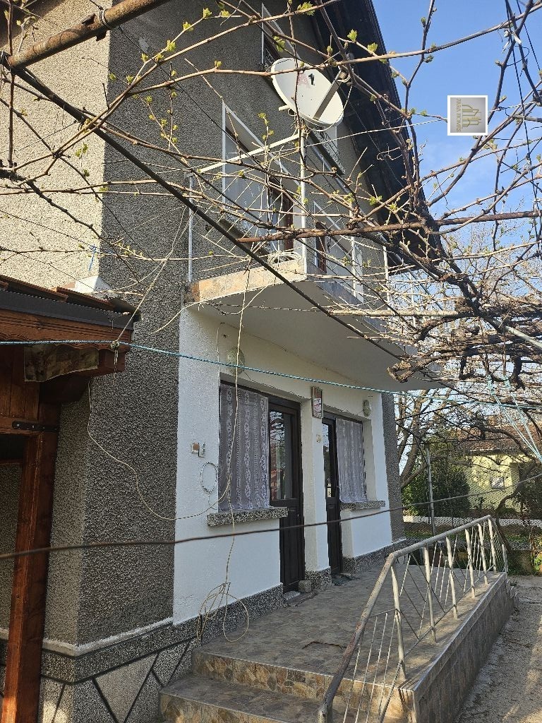 Продава КЪЩА, с. Загоре, област Стара Загора, снимка 2 - Къщи - 54225002