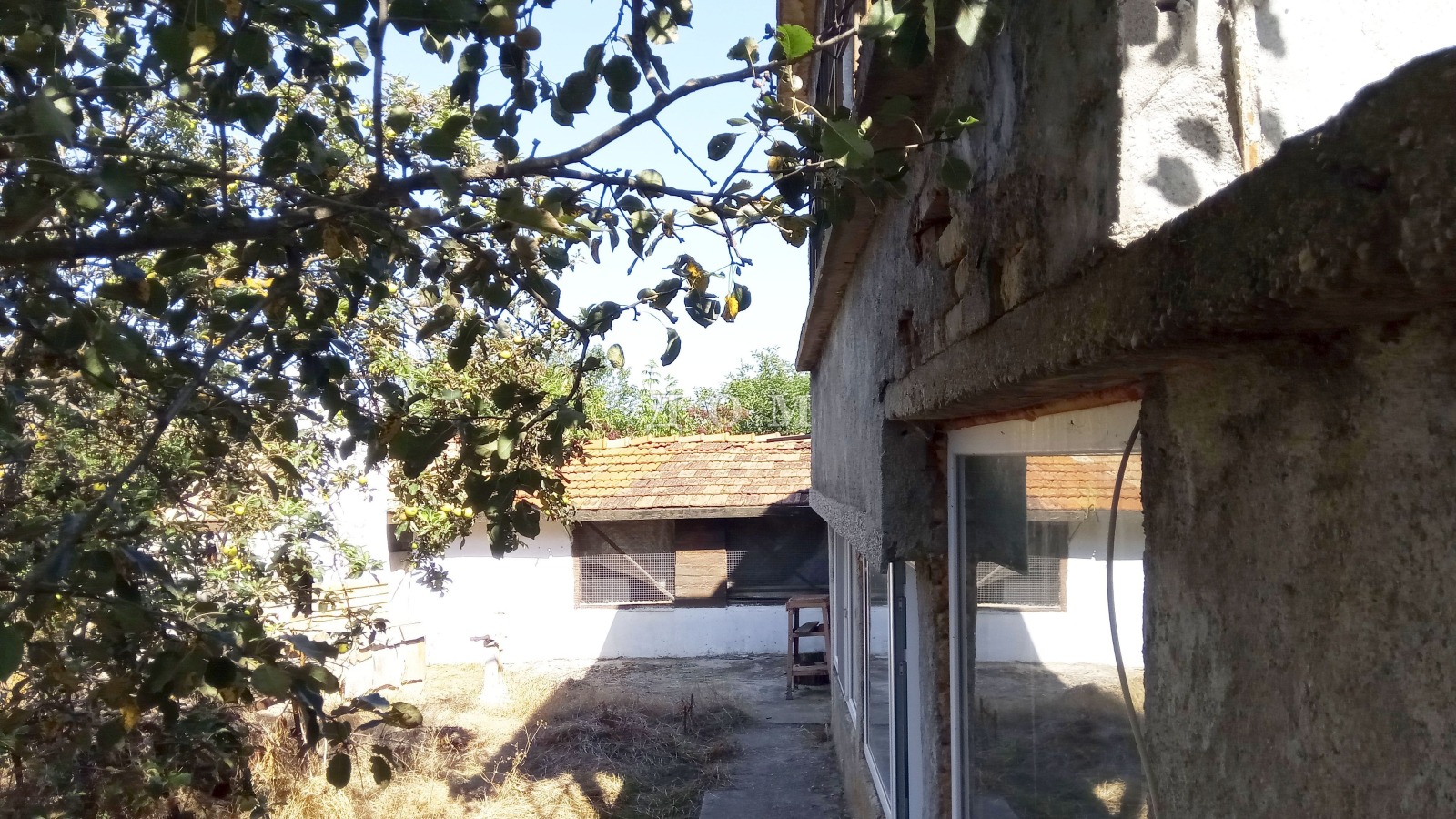 Продава КЪЩА, с. Струино, област Шумен, снимка 2 - Къщи - 46780915