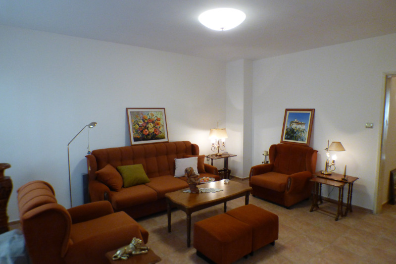 Продава 2-СТАЕН, гр. София, Център