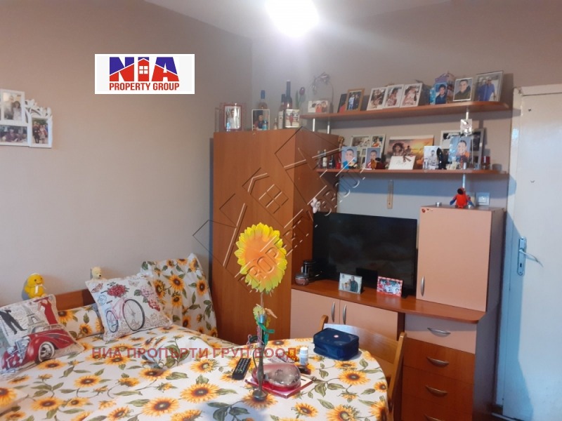 Продава КЪЩА, гр. Бургас, Победа, снимка 3 - Къщи - 48692380