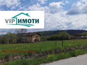 Продажба на имоти в с. Сопот, област Ловеч - изображение 4 