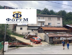 Ev Zabardo, bölge Paşmaklı