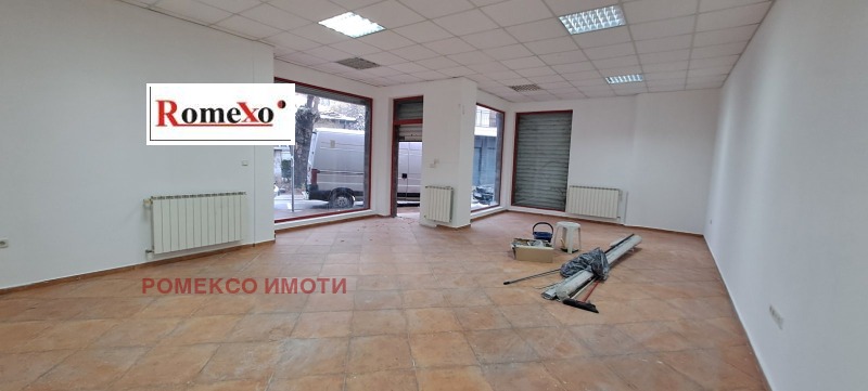 Продава  Geschäft Plowdiw , Karschijaka , 88 кв.м | 34496878