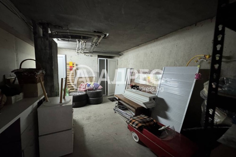 Продава ГАРАЖ, ПАРКОМЯСТО, гр. София, Слатина, снимка 3 - Гаражи и паркоместа - 53268712