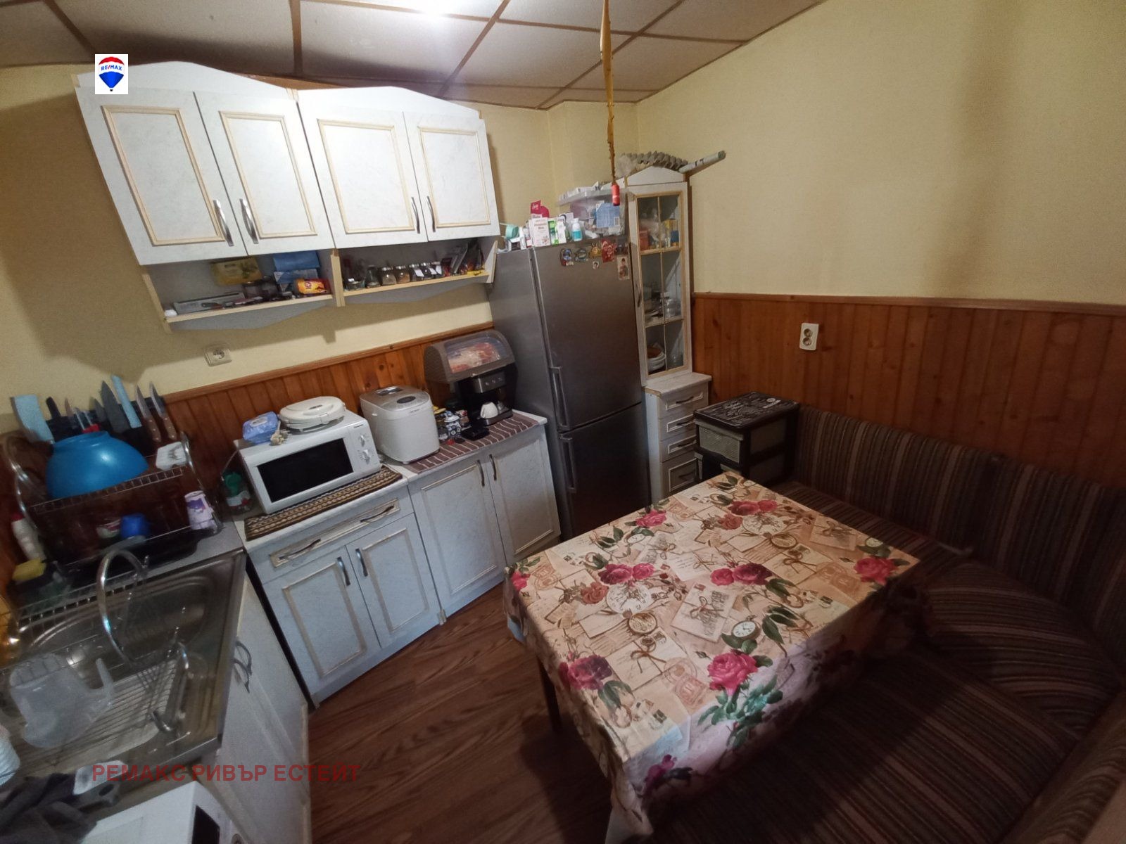 Продава КЪЩА, гр. Русе, Новата махала, снимка 2 - Къщи - 42112435