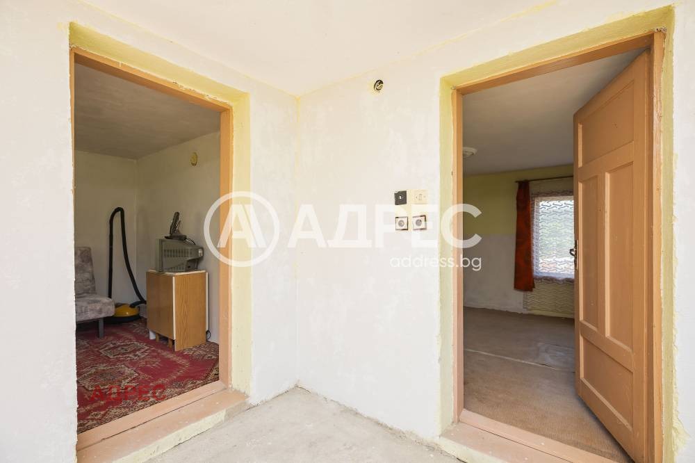Продава КЪЩА, с. Бенковски, област Варна, снимка 8 - Къщи - 55049368