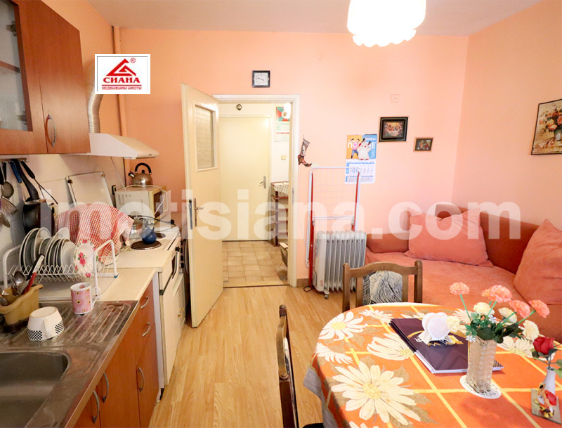 En venta  1 dormitorio Ruse , Tsentar , 61 metros cuadrados | 36670641