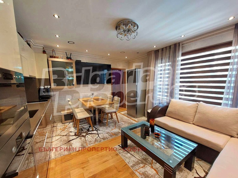 Продава  2-стаен, град София, Карпузица •  185 000 € • ID 16617768 — holmes.bg - [1] 