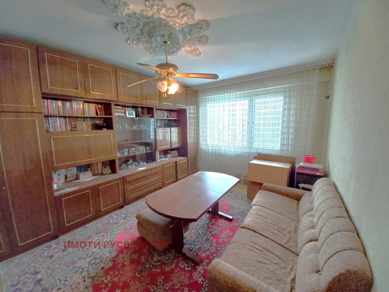 Продава  3-стаен град Русе , Чародейка - Юг , 82 кв.м | 40306667 - изображение [2]