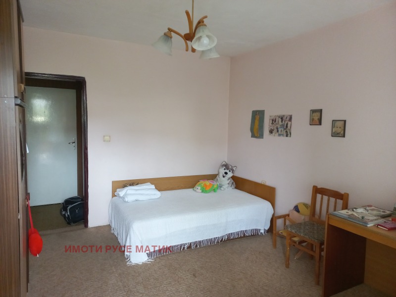 Продава  3-стаен град Русе , Чародейка - Юг , 82 кв.м | 40306667 - изображение [3]