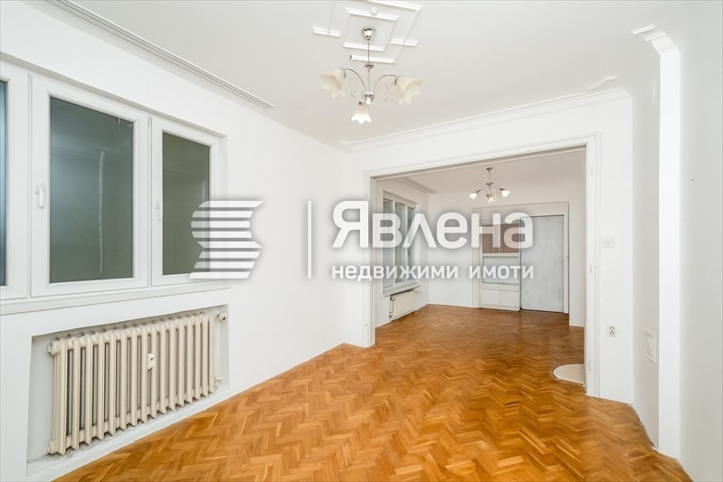 Продава 3-СТАЕН, гр. София, Център