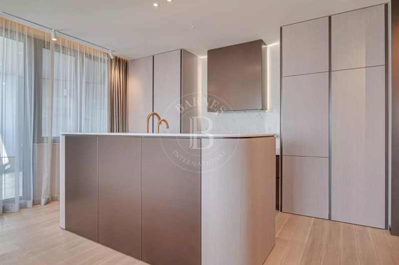Продава  Многостаен град София , Изгрев , 310 кв.м | 36055132 - изображение [10]
